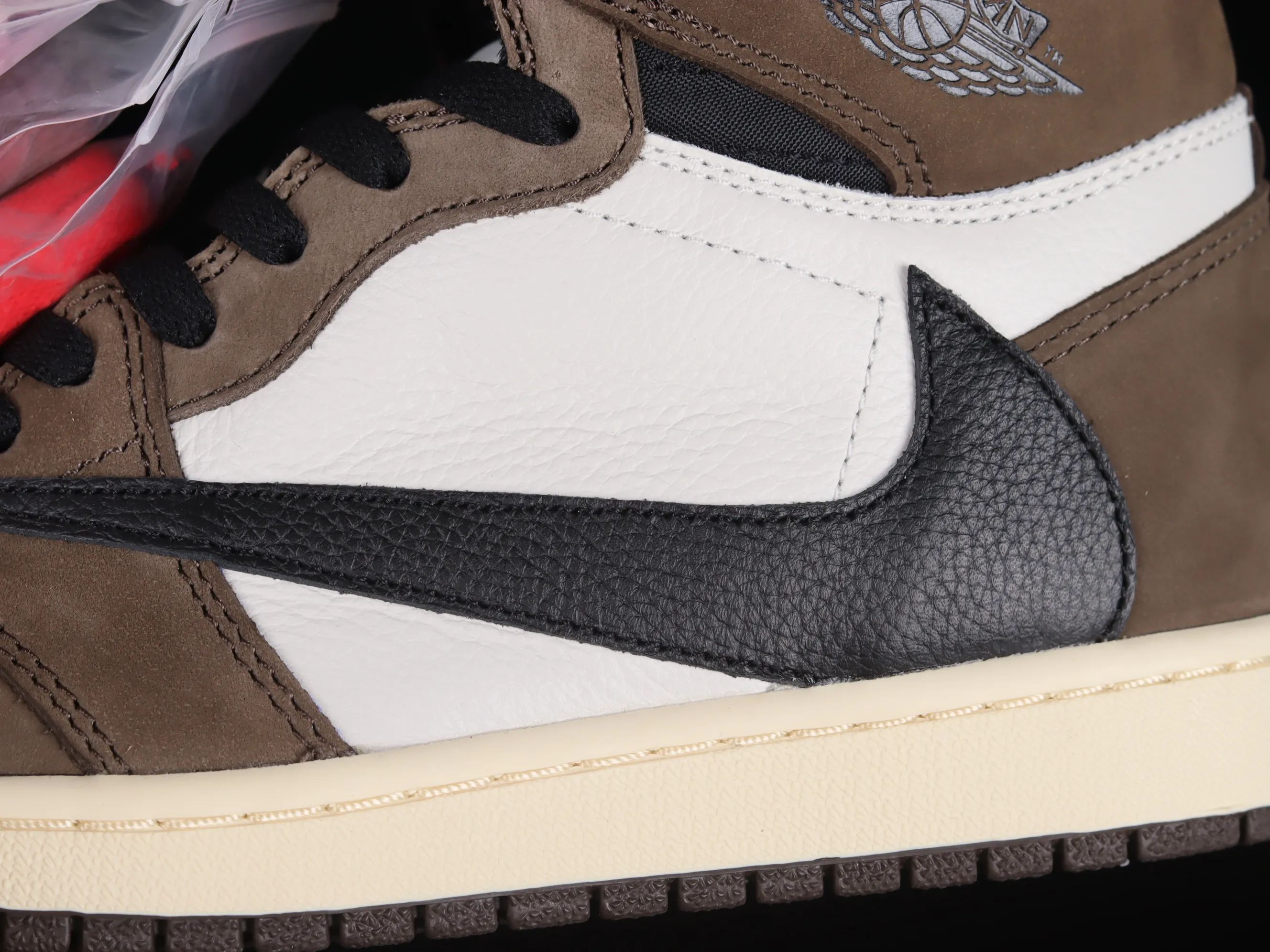 All Categories Air Jordan Jordan Series Basketball Shoes Air Jordan 1 High OG Version Travis Scott x Air Jordan 1 High OG AJ1 Reverse Hook Limited Edition CD4487-100